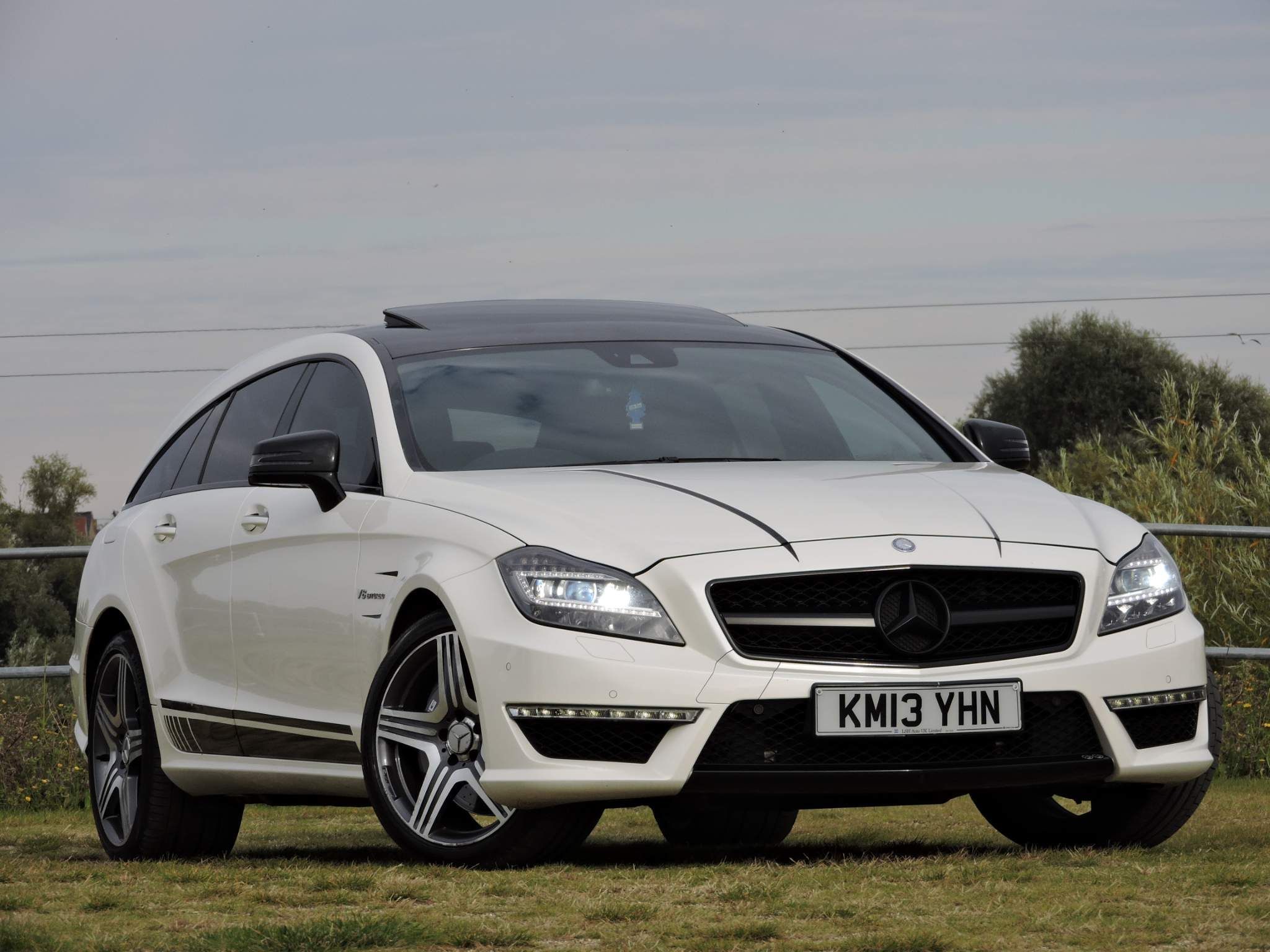 Mercedes-Benz CLS 5.5 CLS63 BlueEFFICIENCY AMG Shooting Brake 7G-Tronic Plus (s/s) 5dr - £29490